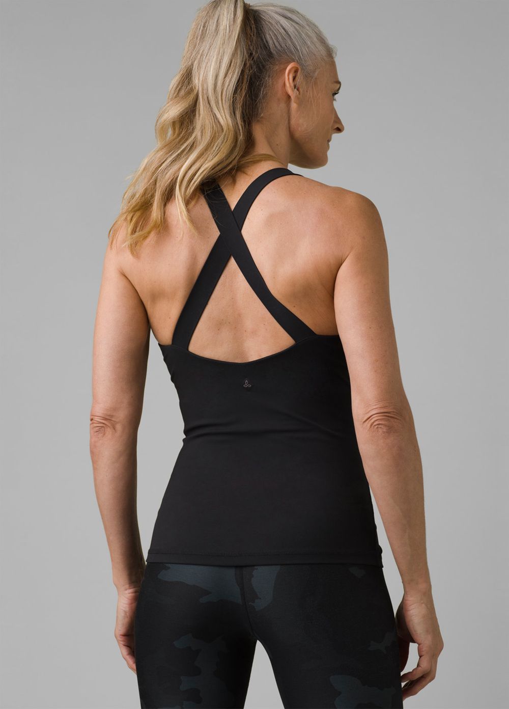 Black Women's PrAna Layna Tank Top | IYDXRM580