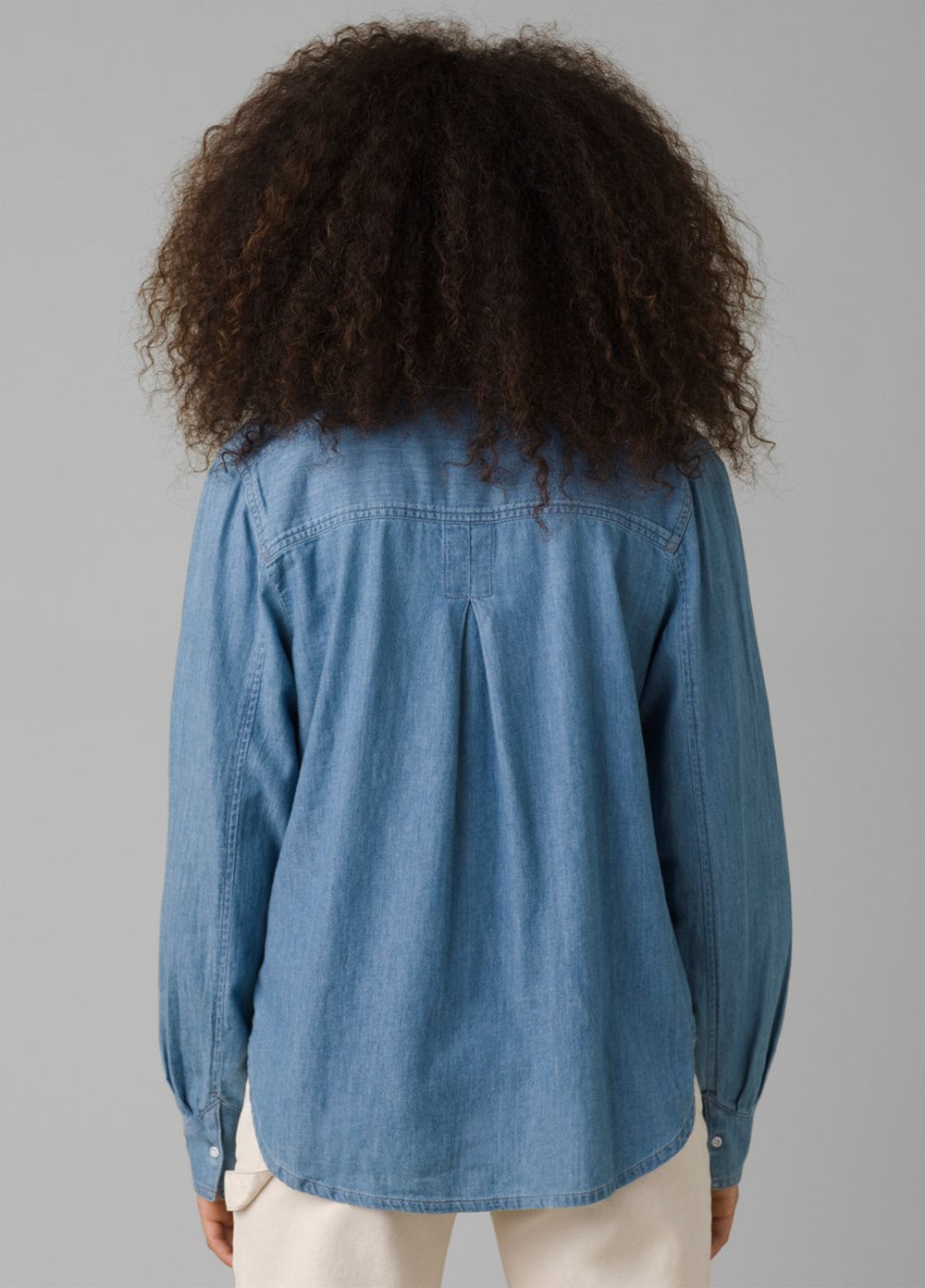 Blue Women's PrAna Washed Out Denim Shirts | RQMVHN913