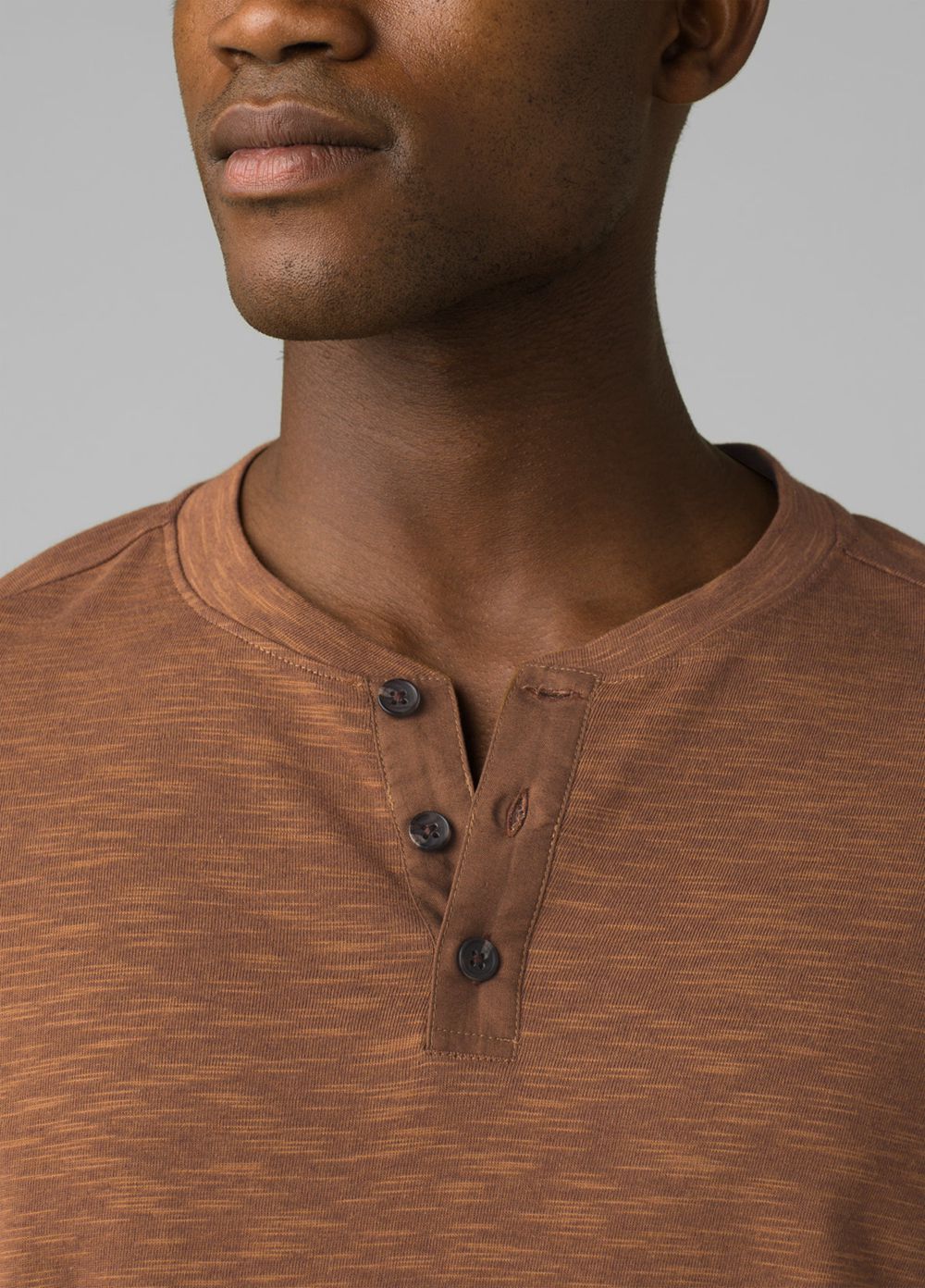 Brown Men's PrAna Ronnie Henley Shirts | WIREZP586