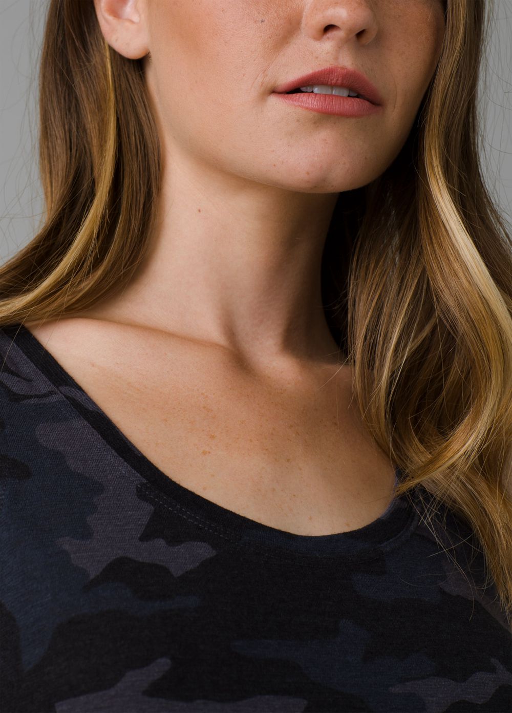 Camouflage Women's PrAna Cozy Up Tank Top | WSYILZ148