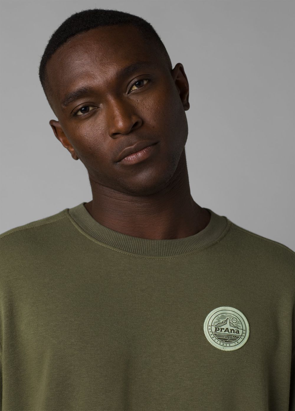 Olive Men's PrAna Patch Pullover Crew T-Shirts | POGRIE069