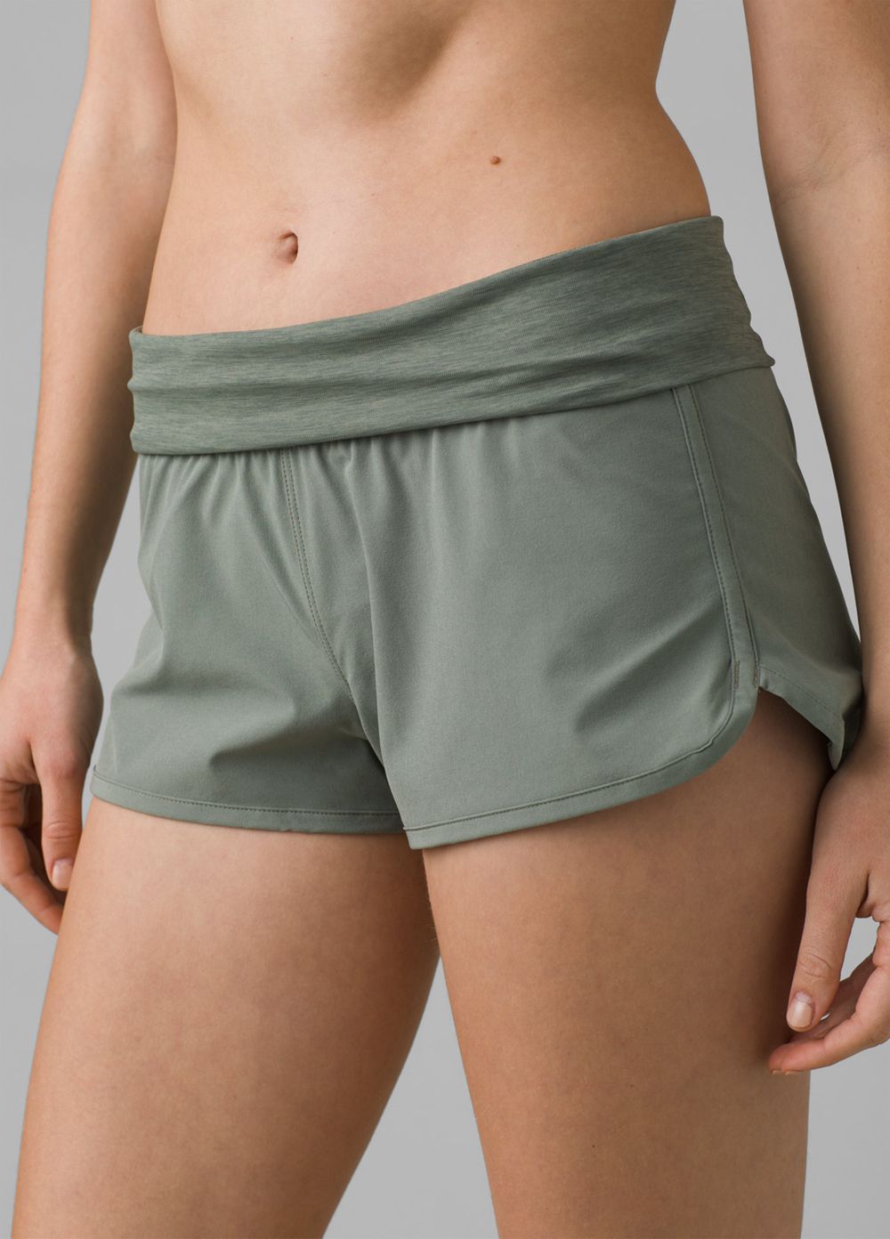 Olive Women\'s PrAna Sunriver Shorts | TDRHCE059