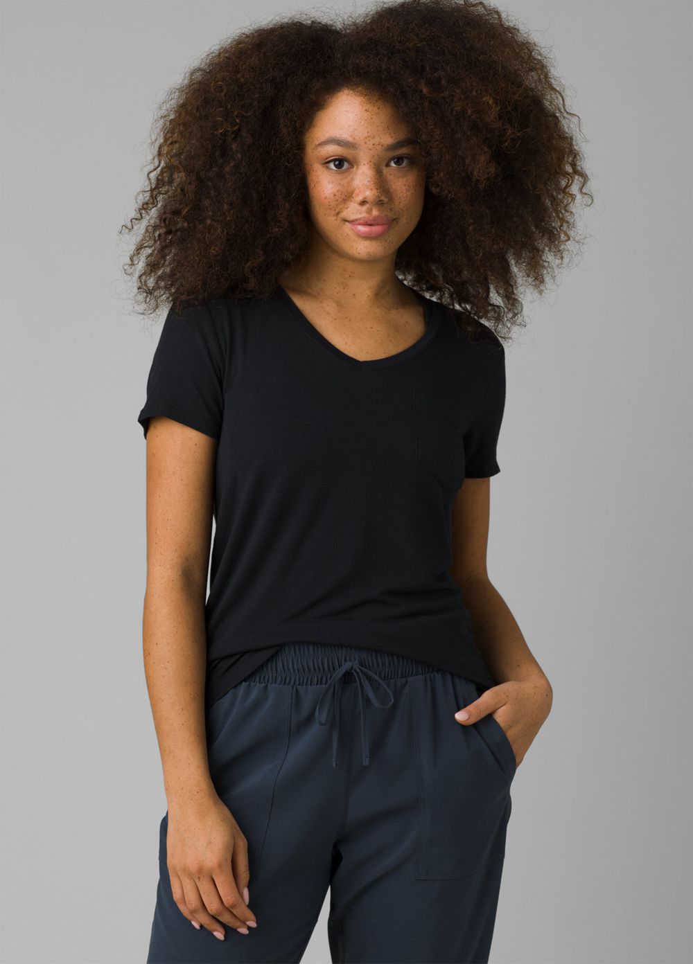 Black Women's PrAna Foundation Short Sleeve V-neck T-Shirts | EQDIMO329